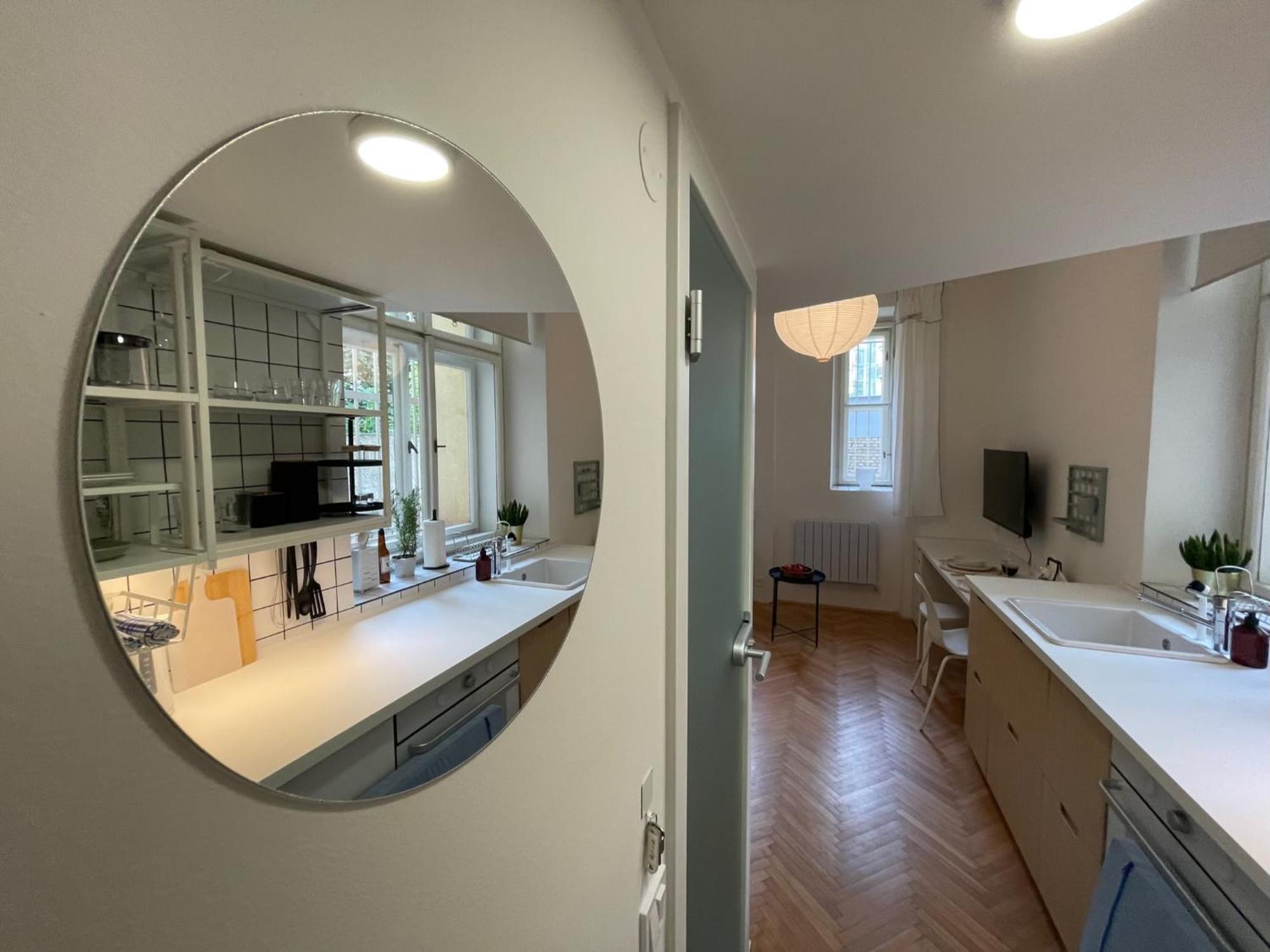 Urban Retreat I Modern Boho Apartments In Lovely Letna District - 10 Minutes From Old Town Prag Exterior foto